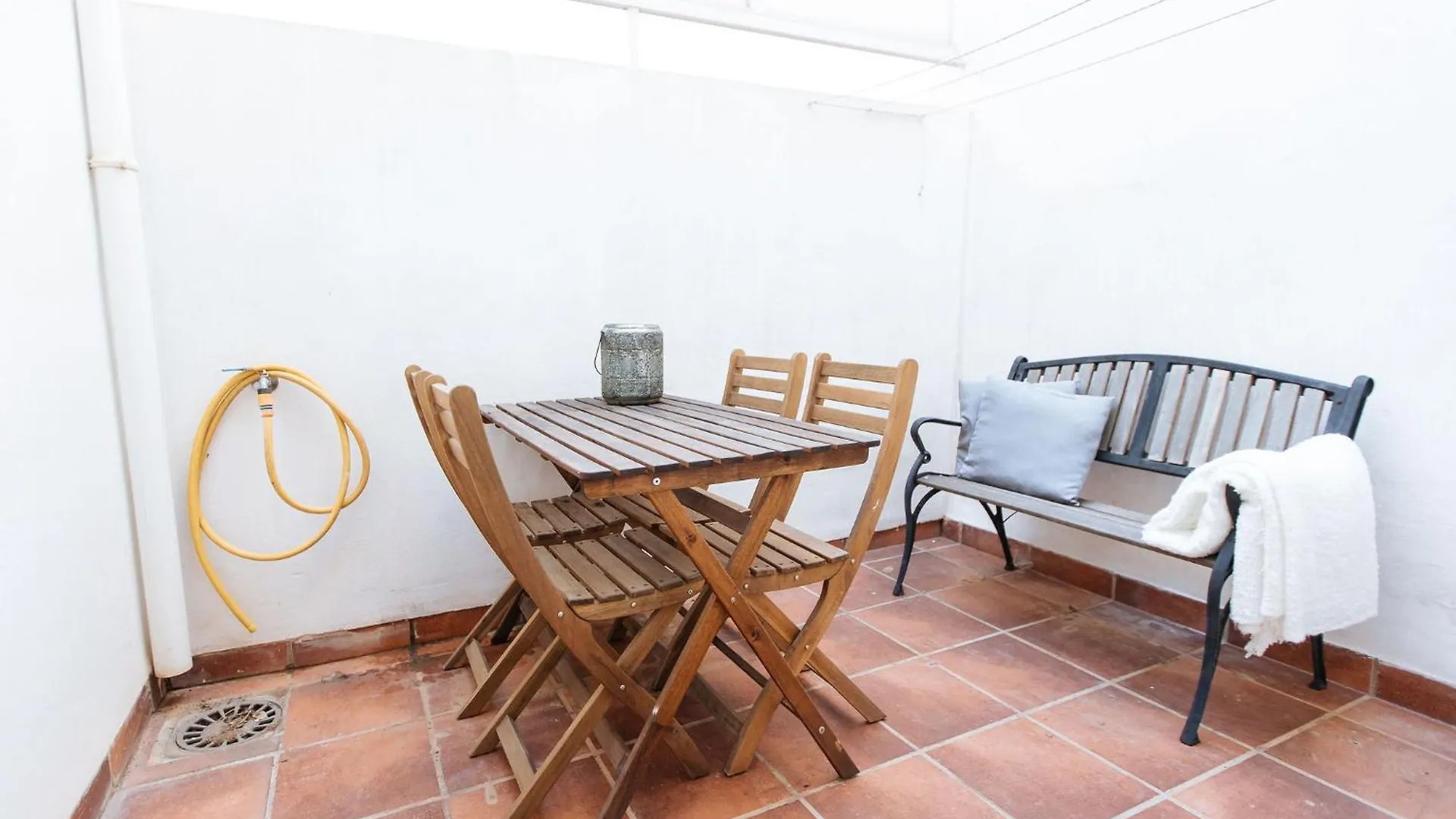 Casa Riad Met Prive Patio Malaga Apartment